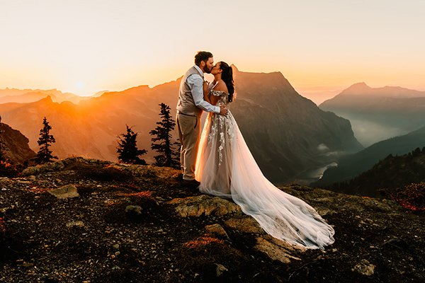 Best wedding photographers in Victoria (Colombie-Britannique): The Dropped Pin